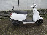 Btc alleen voor onderdelen! - snorscooter - riva - scooter - afbeelding 8 van  11