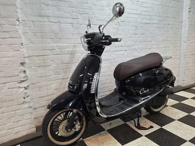 Btc ceo 25 km snorscooter 4takt - afbeelding 2 van  7