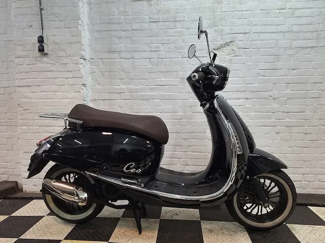 Btc ceo 25 km snorscooter 4takt - afbeelding 6 van  7