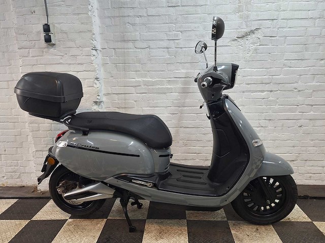 Btc e-cruise 25 km elektrische snorscooter - afbeelding 4 van  6