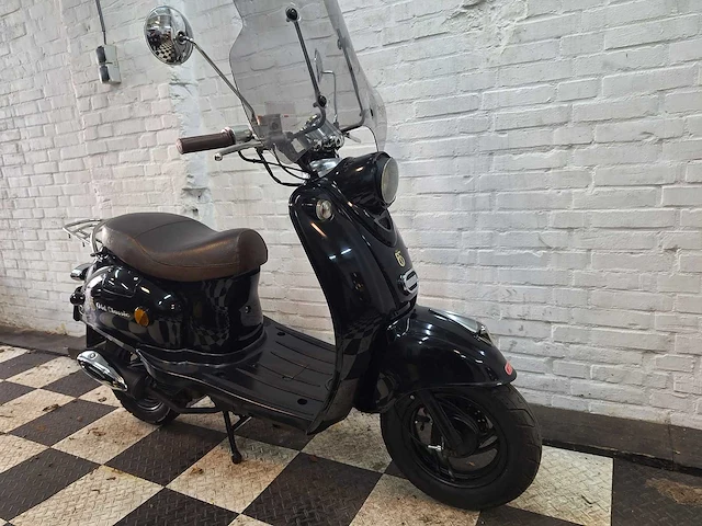 Btc old classic 25 km snorscooter 4takt - afbeelding 7 van  7