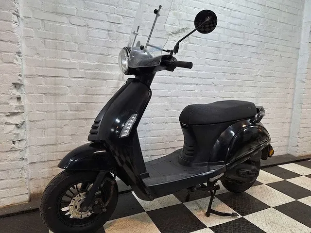Btc riva 2 25 km snorscooter 4takt - afbeelding 2 van  7