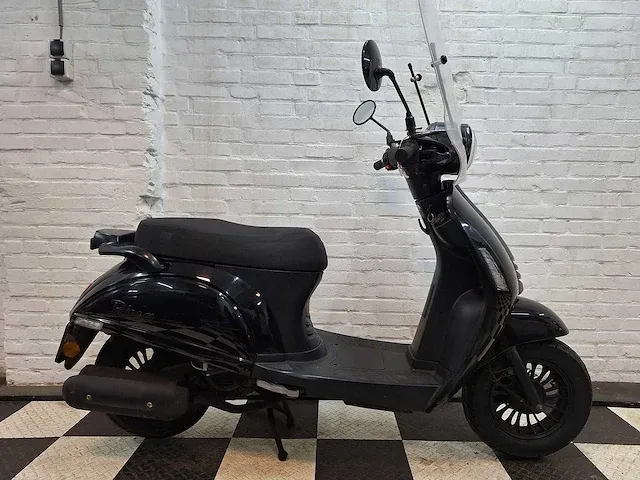 Btc riva 2 25 km snorscooter 4takt - afbeelding 6 van  7