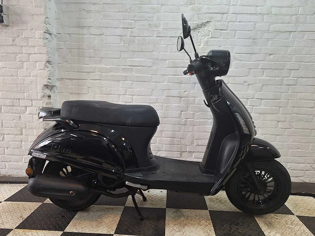 Btc riva 2 45 km bromscooter 4takt - afbeelding 6 van  7