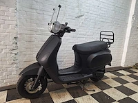 Btc riva 25 km snorscooter 4takt - afbeelding 2 van  7