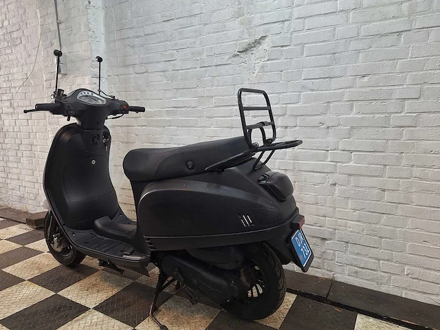 Btc riva 25 km snorscooter 4takt - afbeelding 3 van  7