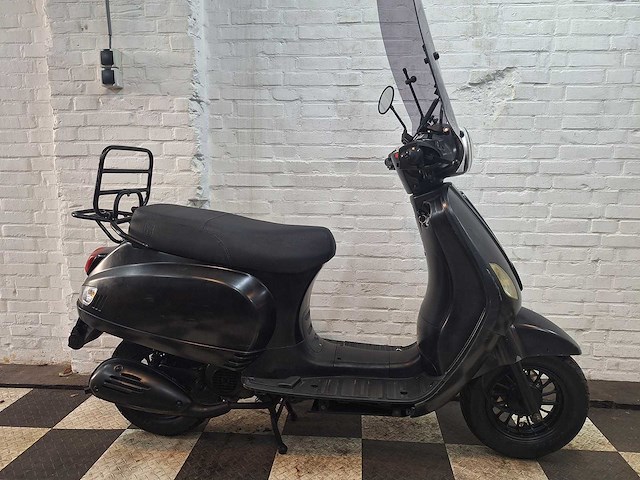 Btc riva 25 km snorscooter 4takt - afbeelding 5 van  7