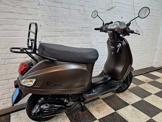 Btc riva 25 km snorscooter 4takt - afbeelding 5 van  7