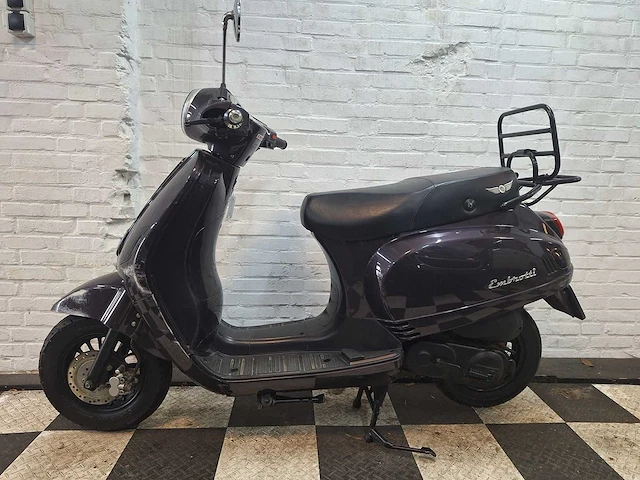 Btc riva 45 km bromscooter 4takt - afbeelding 1 van  7