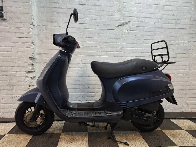Btc riva 45 km bromscooter 4takt - afbeelding 1 van  7