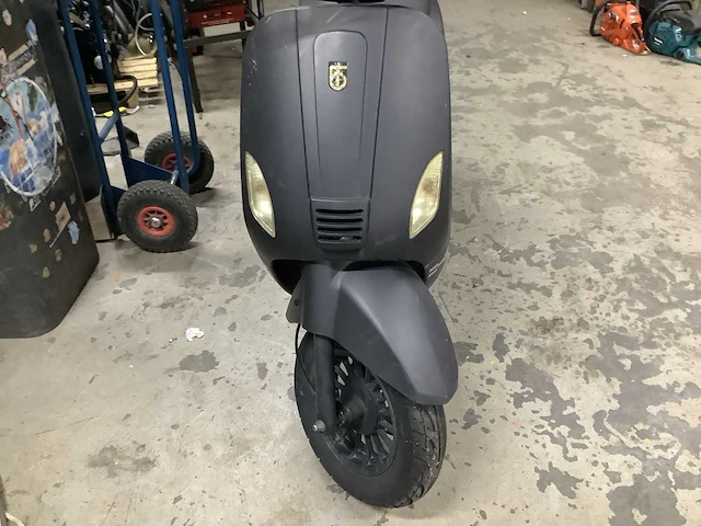 Btc riva scooter - afbeelding 8 van  10