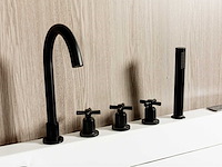 Bubbelbad - vonato - nevira - half vrijstaand - afbeelding 5 van  8