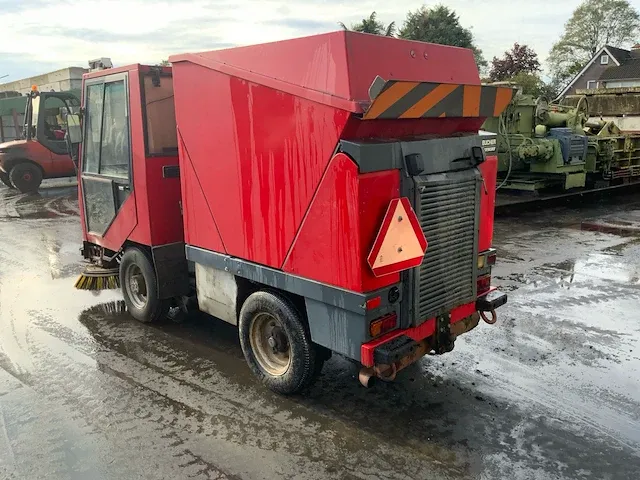 Bucher city cat k-1700 veegmachine - afbeelding 17 van  21