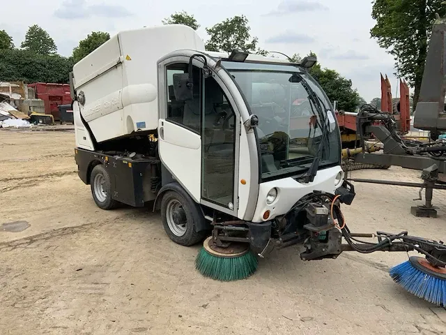 Bucher / koks citycat cc-2020 veeg-/zuigmachine - afbeelding 12 van  33