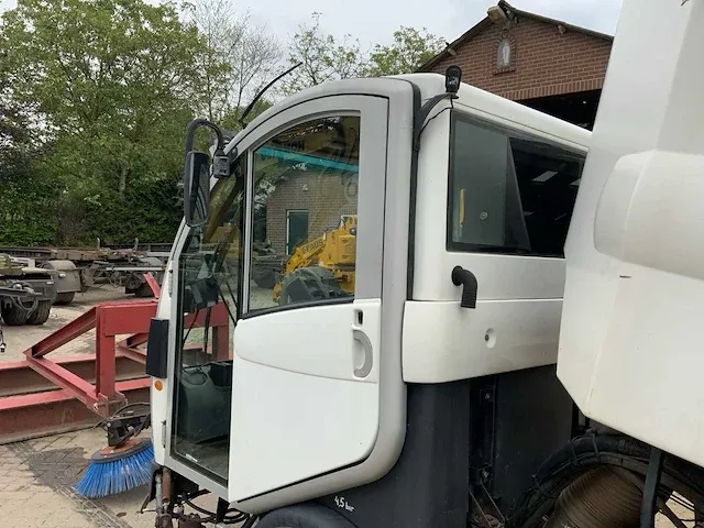 Bucher / koks citycat cc-2020 veeg-/zuigmachine - afbeelding 30 van  33