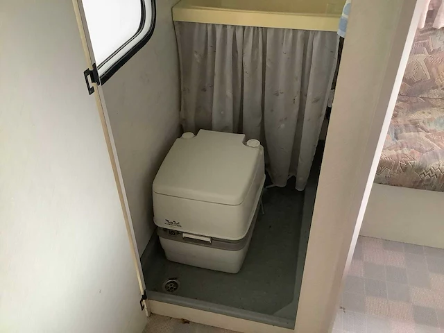 Buerstner - caravan - afbeelding 18 van  28