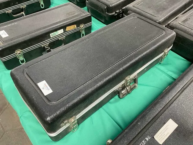 Buescher aristocrat 200 saxofoon - afbeelding 3 van  7