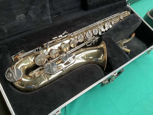 Buescher aristocrat 200 usa saxofoon - afbeelding 5 van  6