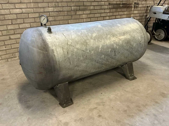 Buffertank 900ltr. - afbeelding 1 van  10