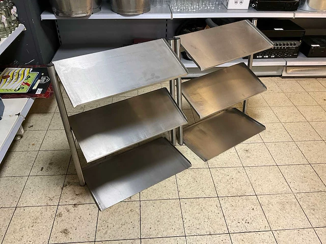 Buffet etagères (2x) - afbeelding 1 van  4