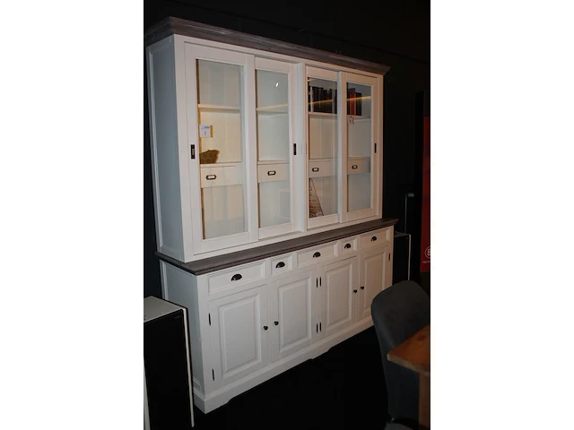 Buffetkast met vier schuifdeuren, negen lades en vier kastjes. afmeting 200 x 50 x 221 cm - afbeelding 3 van  4