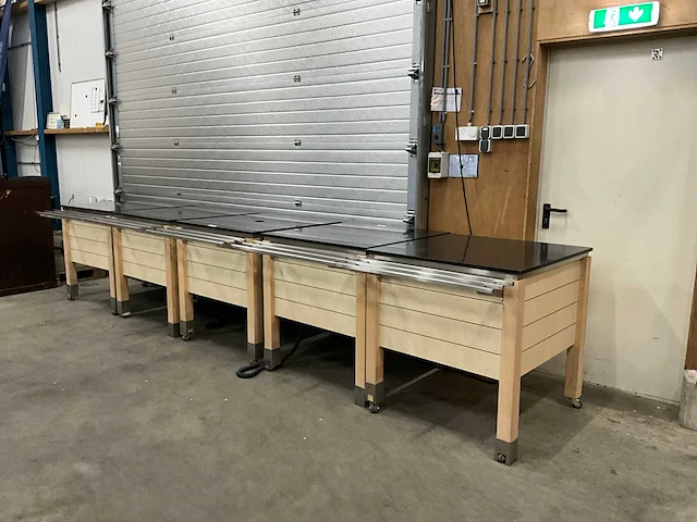 Buffetmeubel met hardstenen blad (5x) - afbeelding 1 van  11