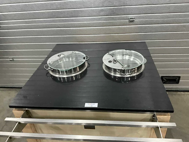Buffetmeubel met hot pot - afbeelding 4 van  8