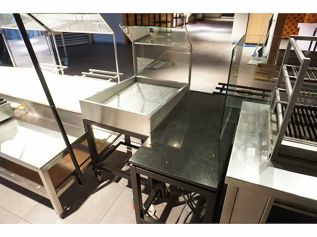 Buffetopstelling 4m - afbeelding 7 van  9
