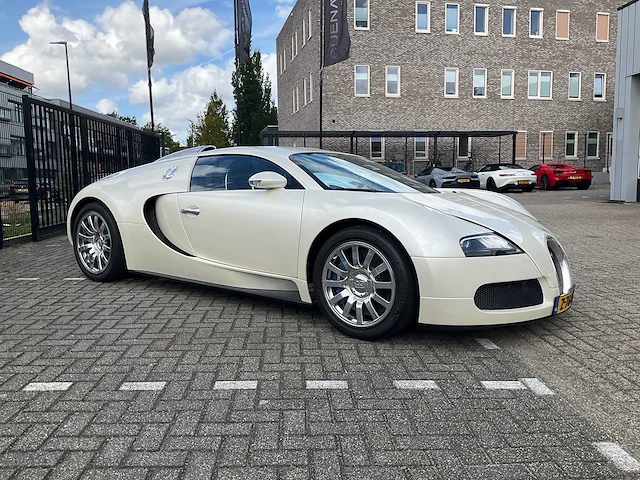 Bugatti veyron 16.4 2009, z-764-dt - afbeelding 7 van  36