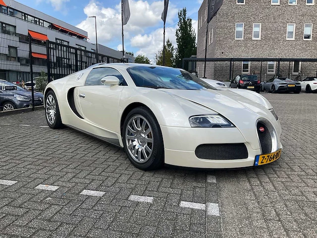 Bugatti veyron 16.4 2009, z-764-dt - afbeelding 12 van  36