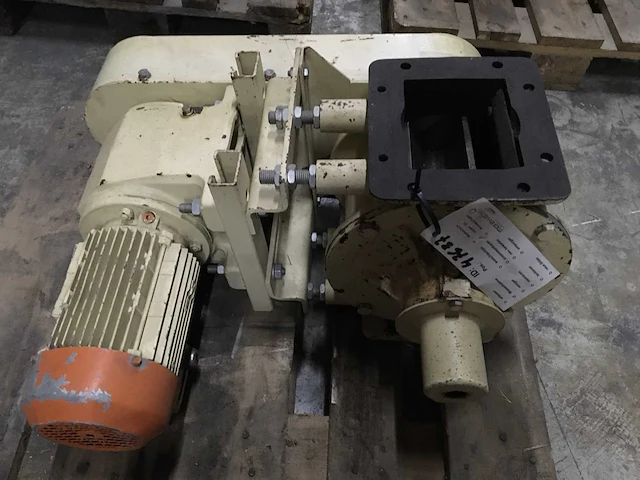 Buhler roterende klep met motor - afbeelding 3 van  5