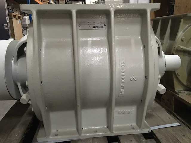 Buhler roterende sluis met motor - afbeelding 3 van  5