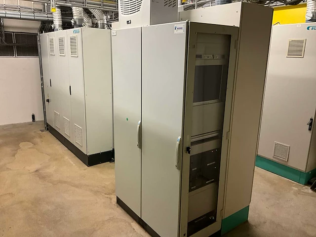 Buhler serverruimte - afbeelding 1 van  10