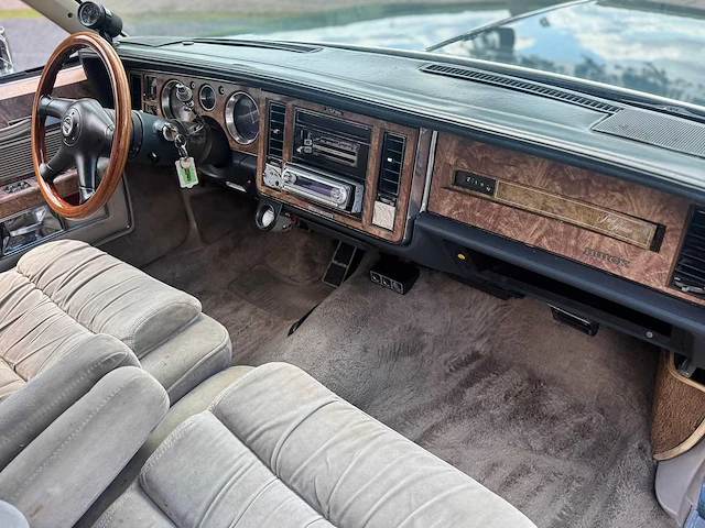 Buick electra park avenue 5.7 v8 1982 - afbeelding 7 van  17