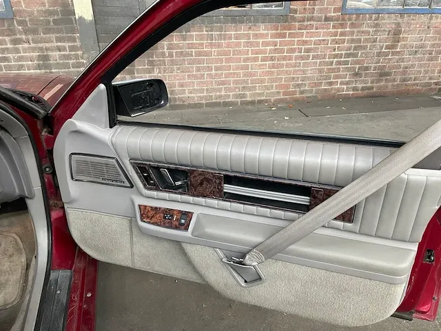 Buick regal 3.1 v6 limited coupé 141pk 1992, ht-tj-09 - afbeelding 28 van  50