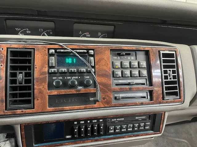 Buick regal 3.1 v6 limited coupé 141pk 1992, ht-tj-09 - afbeelding 32 van  50