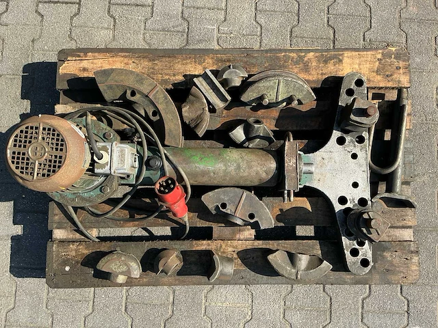 Buigmachine - afbeelding 4 van  11