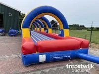 Buikschuifbaan springkussen - afbeelding 6 van  13