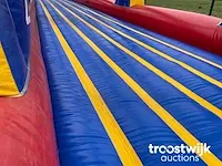 Buikschuifbaan springkussen - afbeelding 7 van  13