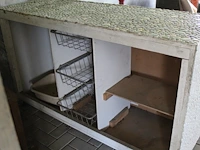 Buitenbar met mozaïek bekleed. afmeting 150 x 52 x 90cm. voorzien van 3 schuifrekjes en 2 opbergvakken - afbeelding 2 van  4