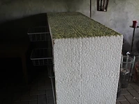 Buitenbar met mozaïek bekleed. afmeting 150 x 52 x 90cm. voorzien van 3 schuifrekjes en 2 opbergvakken - afbeelding 3 van  4