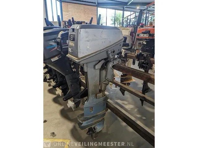 Buitenboord motor evinrude , 8 pk 2t langstaart op knuppel - afbeelding 1 van  9