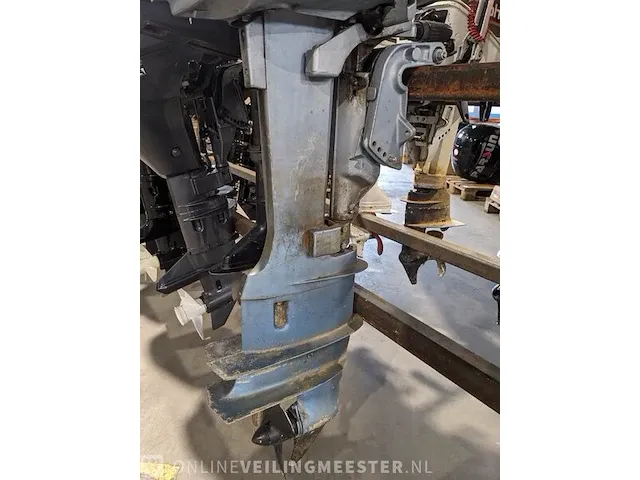 Buitenboord motor evinrude , 8 pk 2t langstaart op knuppel - afbeelding 3 van  9