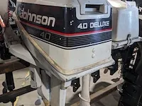 Buitenboord motor johnson, 4 pk 2-takt 2 cilinder kortstaart op knuppel - afbeelding 1 van  9