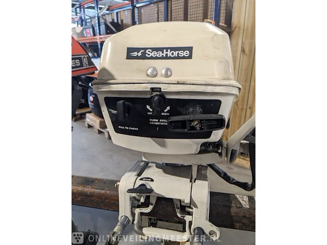 Buitenboord motor johnson, 6 pk 2-takt 2-cilinder langstaart op knuppel , wit - afbeelding 2 van  10