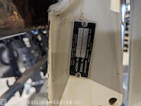 Buitenboord motor johnson, 6 pk 2-takt 2-cilinder langstaart op knuppel , wit - afbeelding 6 van  10