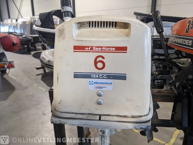 Buitenboord motor johnson, 6 pk 2-takt 2-cilinder langstaart op knuppel , wit - afbeelding 7 van  10