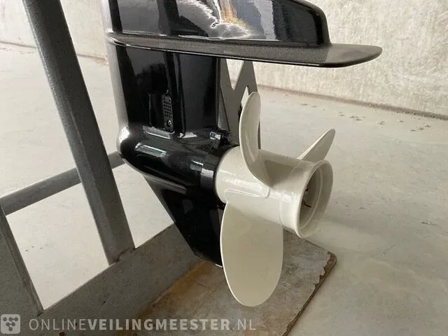 Buitenboord motor parsun, f8bml f8 4-takt langstaart , zwart - afbeelding 3 van  6