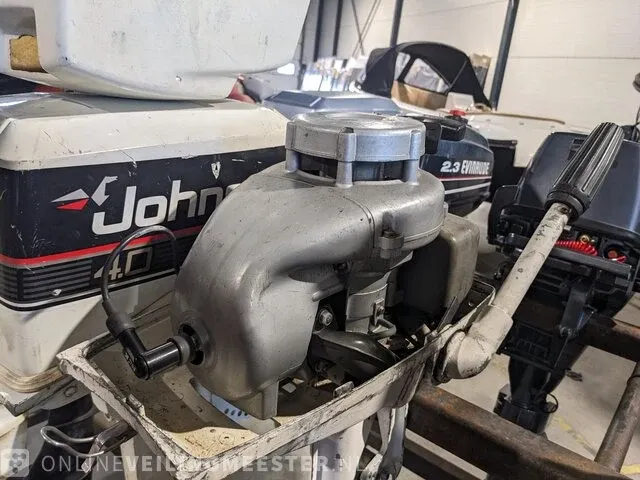 Buitenboord motor tomos, 4 pk 2-takt kortstaart op knuppel - afbeelding 7 van  9
