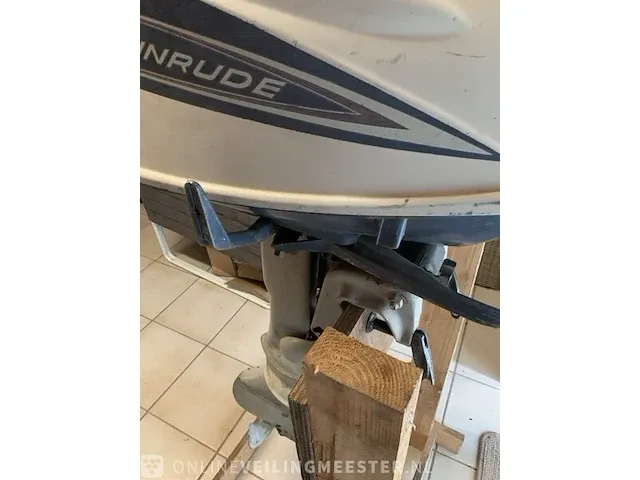 Buitenboordmotor evinrude, fischerman, wit - afbeelding 4 van  4